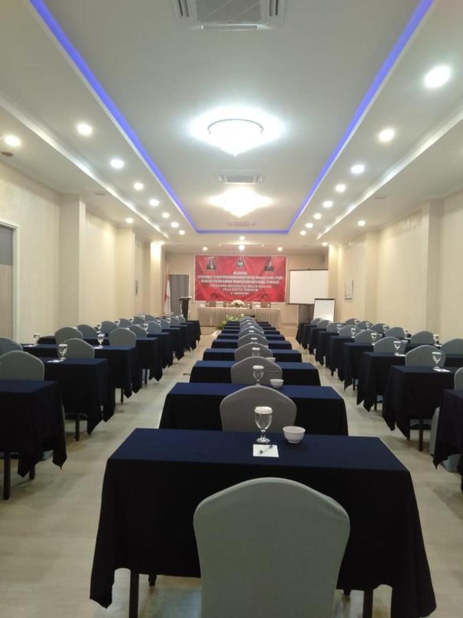 Hotel Villa Emitta 토모혼 외부 사진
